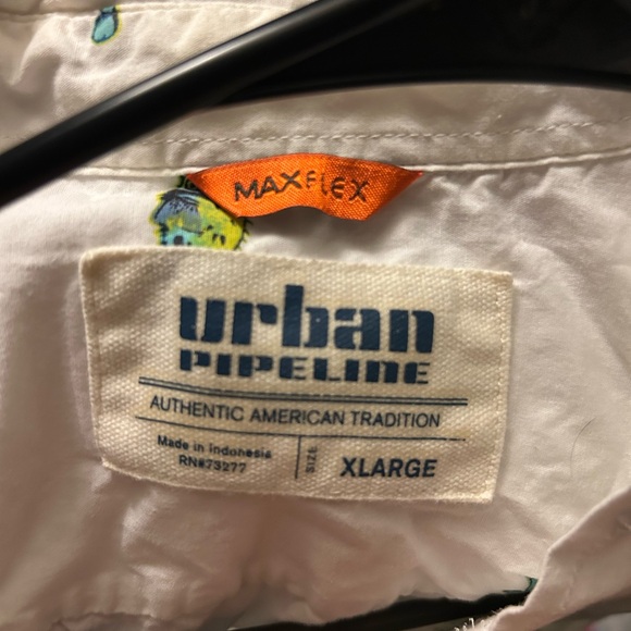 Mens Button Up Top - Picture 3 of 4